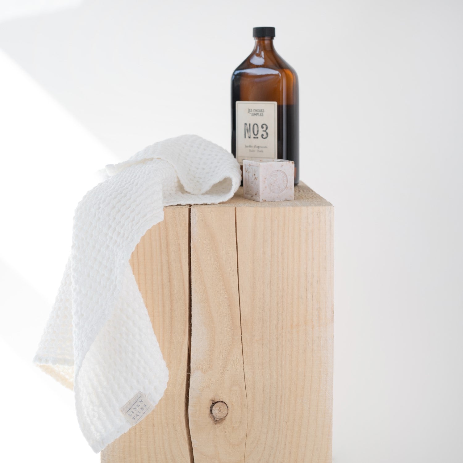 White Linen & Cotton Honeycomb Waffle Towel